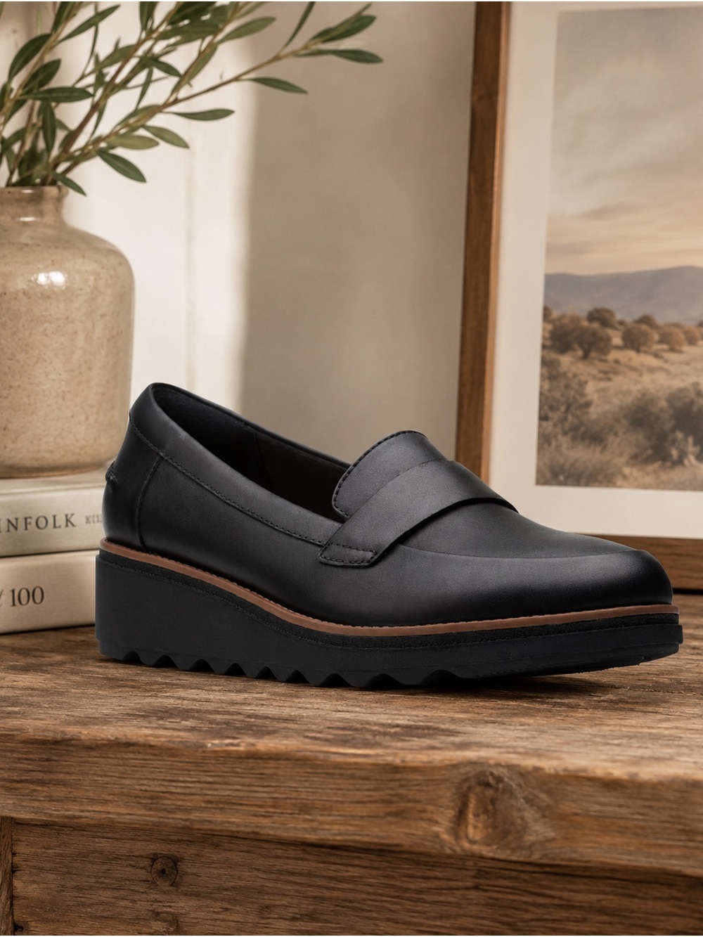 Clarks Sharon Gracie Black Faux Leather Slip On Platform Penny Loafers Size 10.5